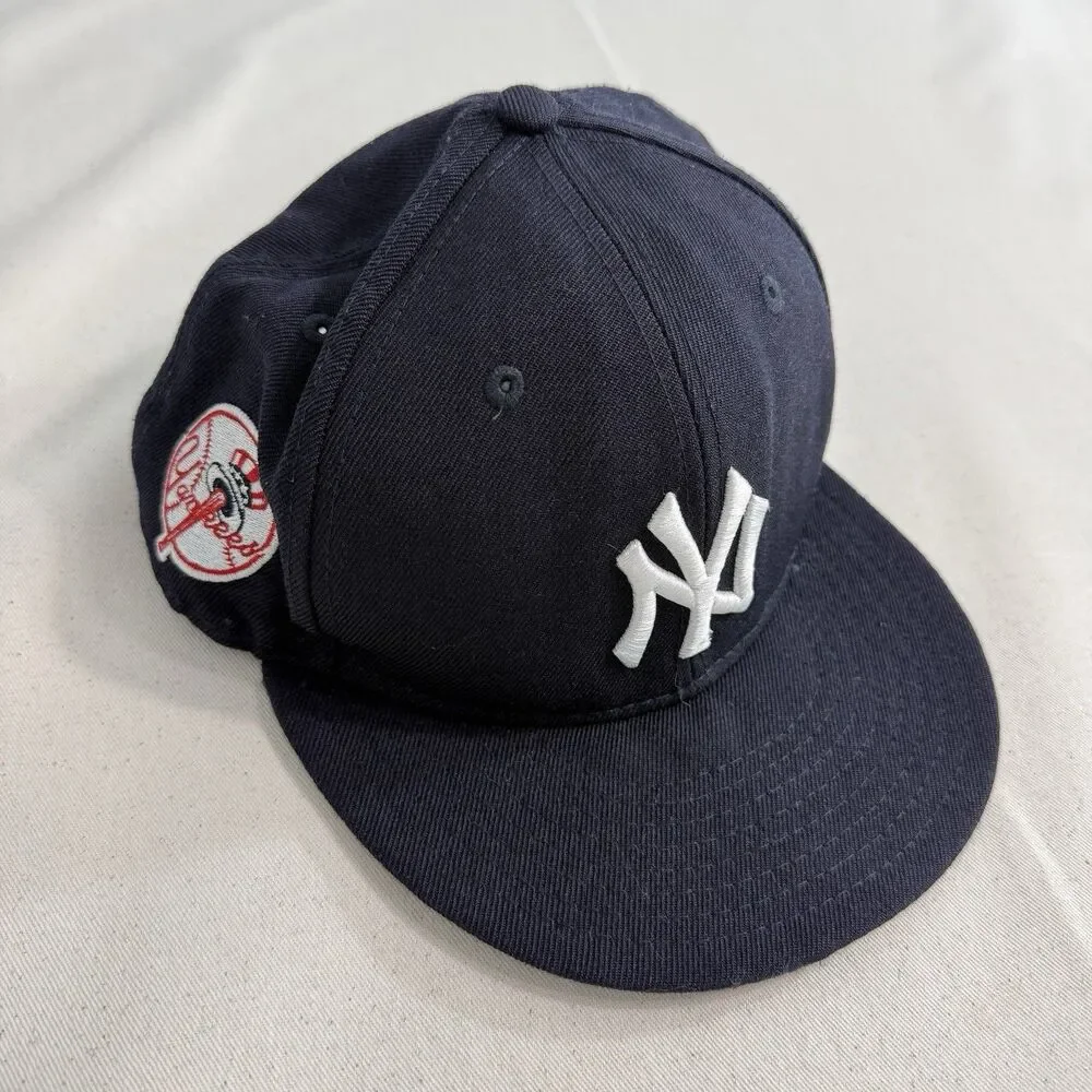 New York Yankees Hat Cap Adjustable Mens Medium-Large MLB Baseball New era